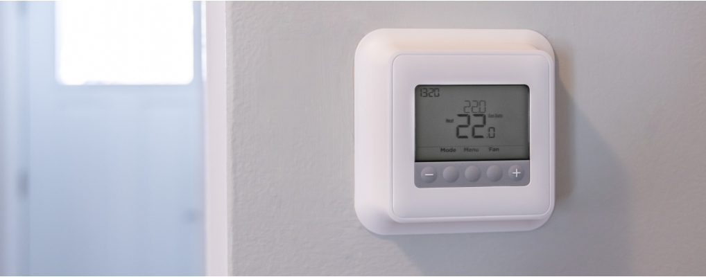 How to install a room thermostat ?